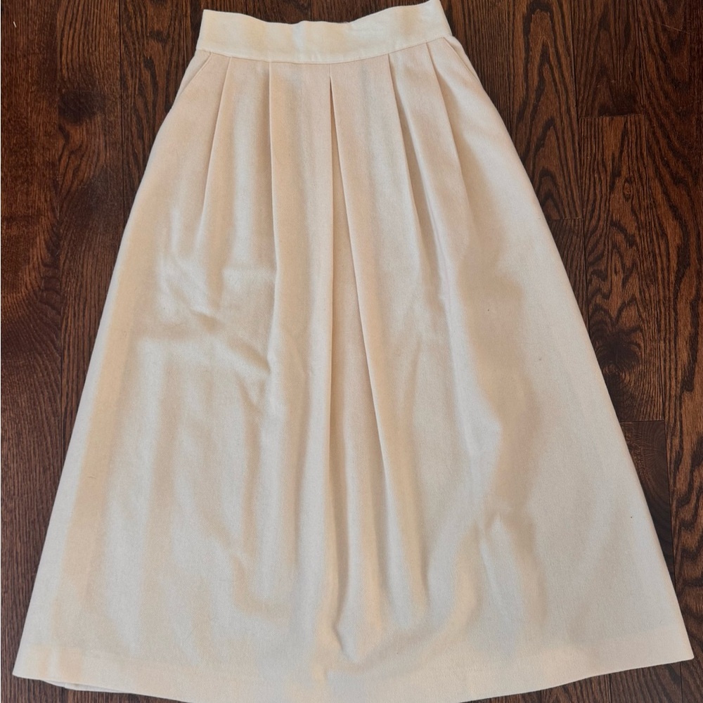 Vintage Norton McNaughton 100% Wool‎ Cream A-Line Skirt